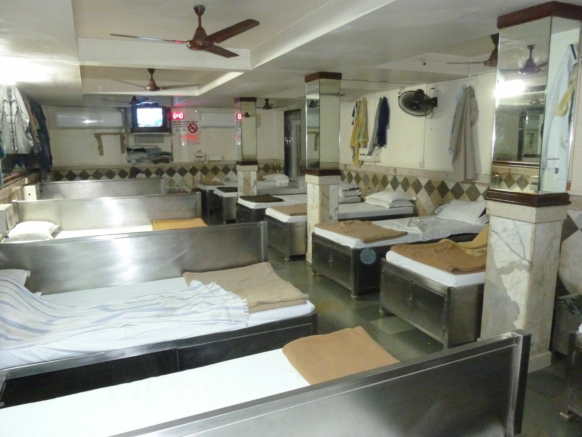 Yadgar Guest House Bombay Eksteriør billede